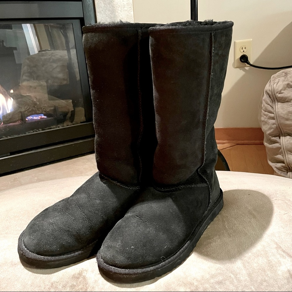 UGG • Black Classic Tall Boots